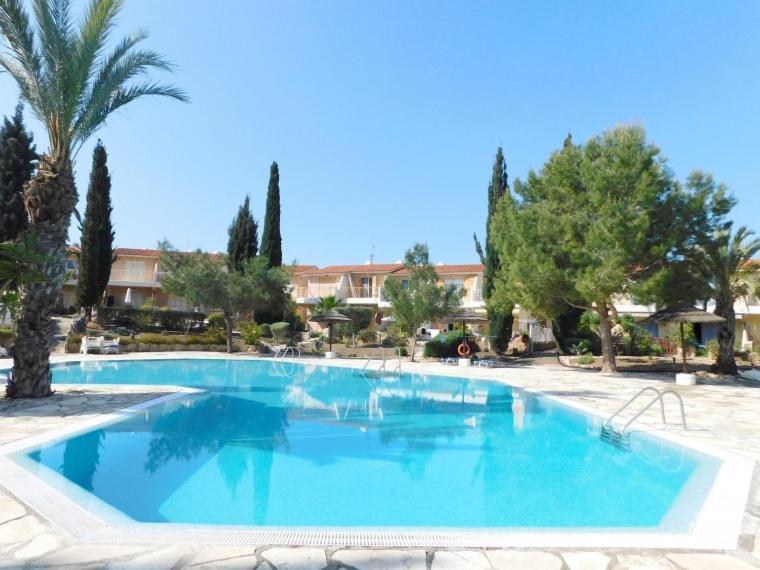 Ferienwohnung Beautiful Regina gardens Paphos Exterior foto